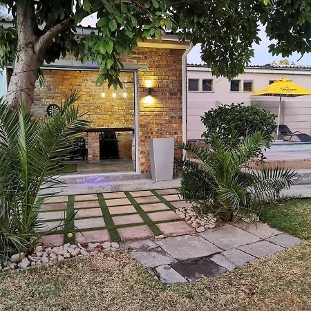 Cammy'S Guesthouse Kuils River Dış mekan fotoğraf